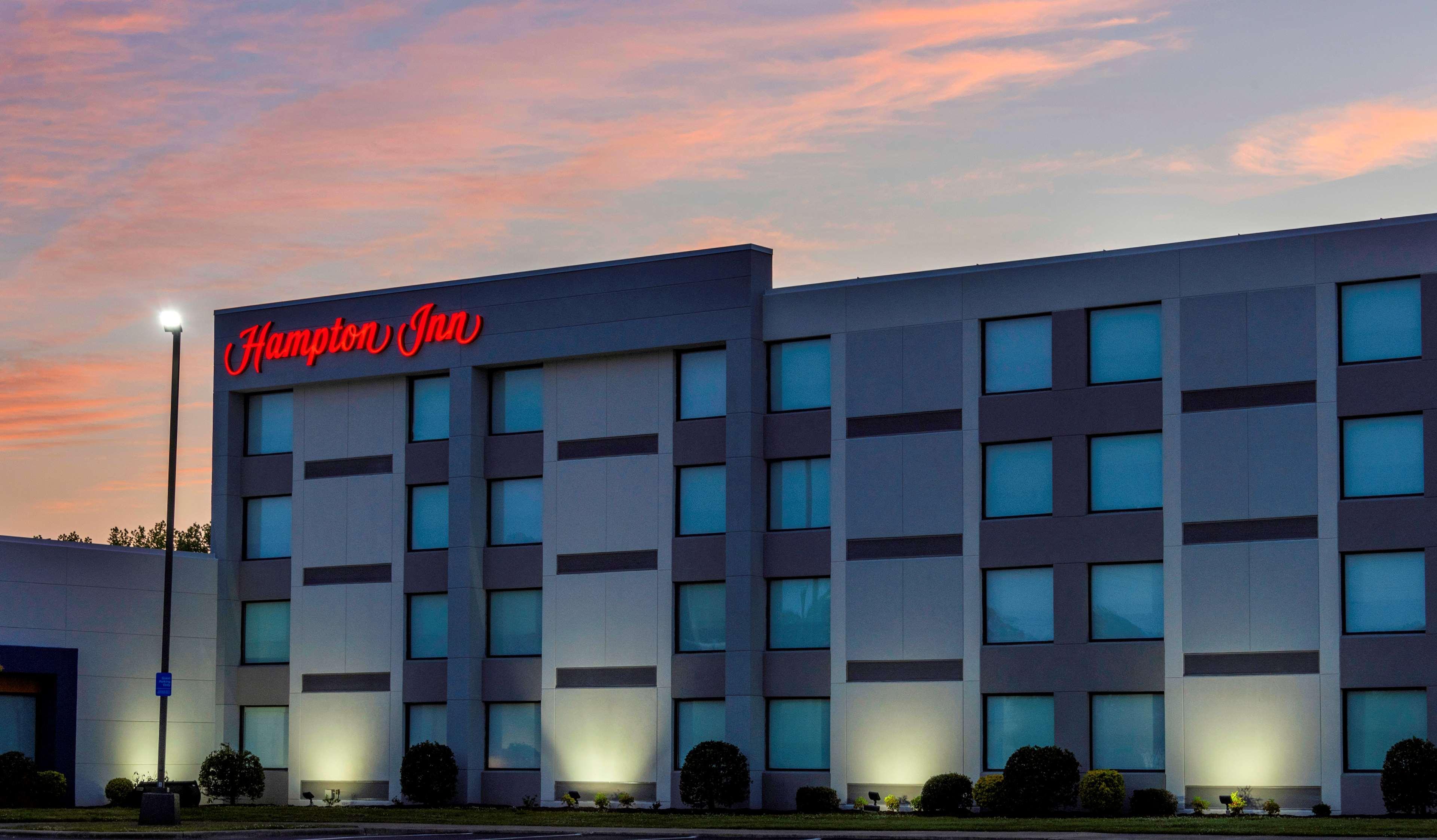 Hampton Inn Kinston Exterior photo